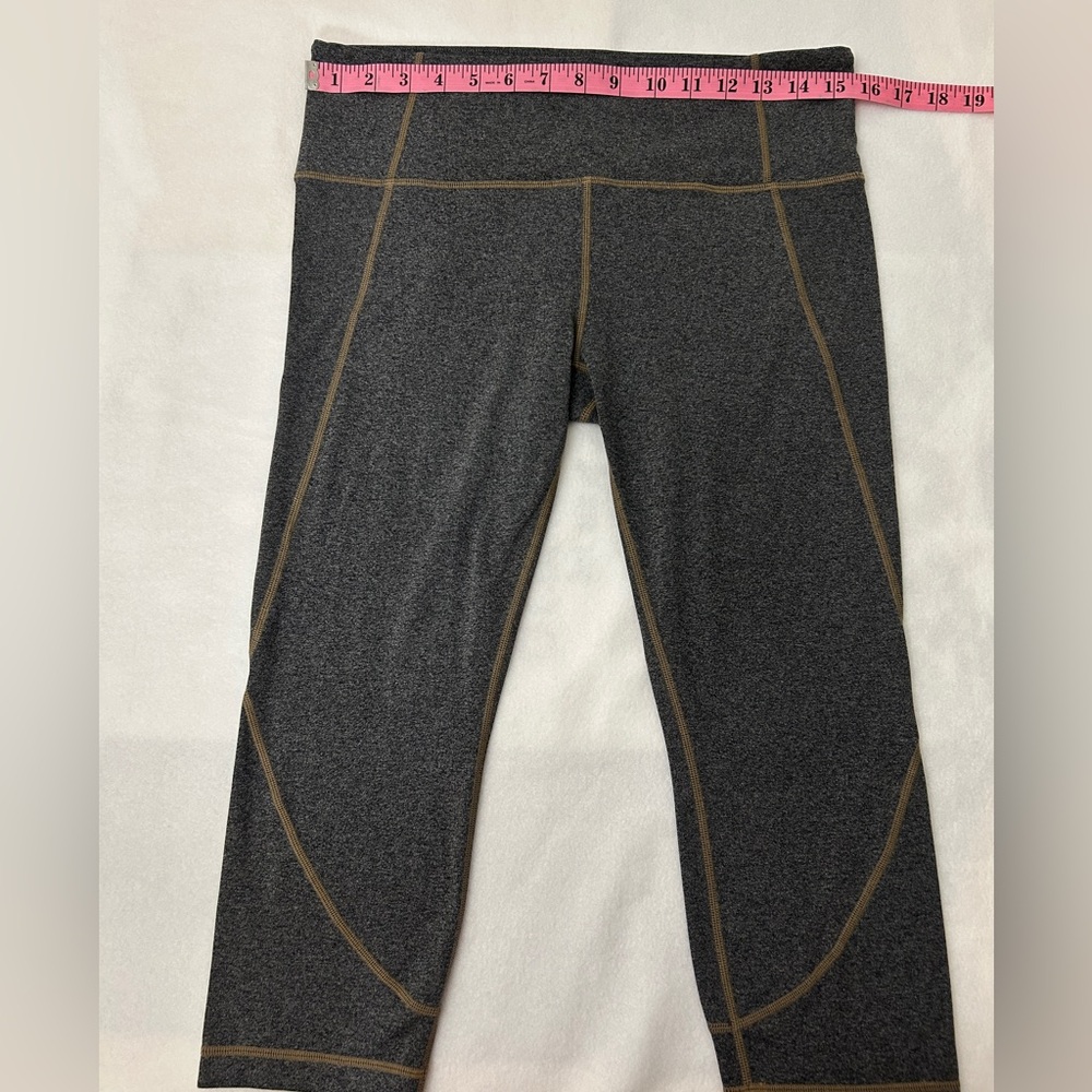 Athleta Active Pants Womens Gray‎ Heather Capri Leggings Athletic Workout, Sze L - Picture 7 of 14